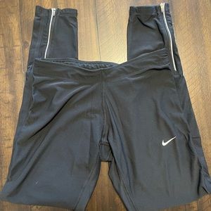 NIKE Leggings
